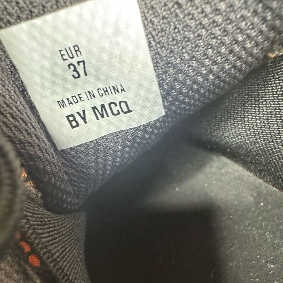 NWT Alexander McQueen MCQ Aratana sneakers size EU/37 US women’s 7 - Picture 13 of 16